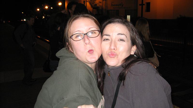 IMG_0663.JPG - "kiss"