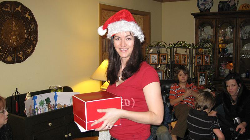 IMG_0847.JPG - Even santa gets a gift
