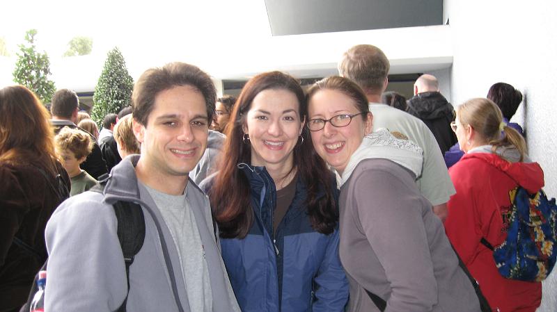 IMG_0728.JPG - Tony, Valerie & Jen - we're at Disney Land!!!!!!