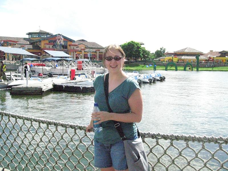IMG_0517.JPG - Jen at the pond!
