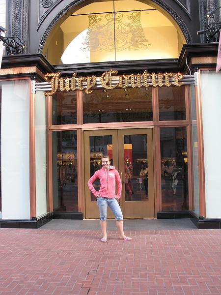 IMG_0733.JPG - If only mom & dad had given her more cash....