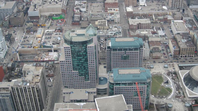 IMG_0874.JPG - Nigel work's on the 21st floor of the building below