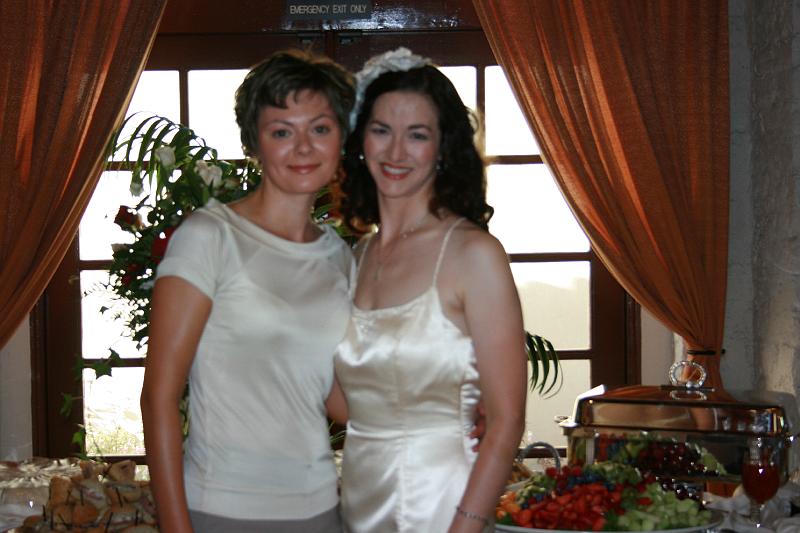 IMG_1139.JPG - Yana and Valerie