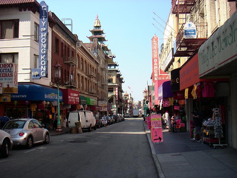 PICT0010.JPG - More China town