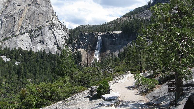 IMG_0415.JPG - Our destination, the top of Nevada falls